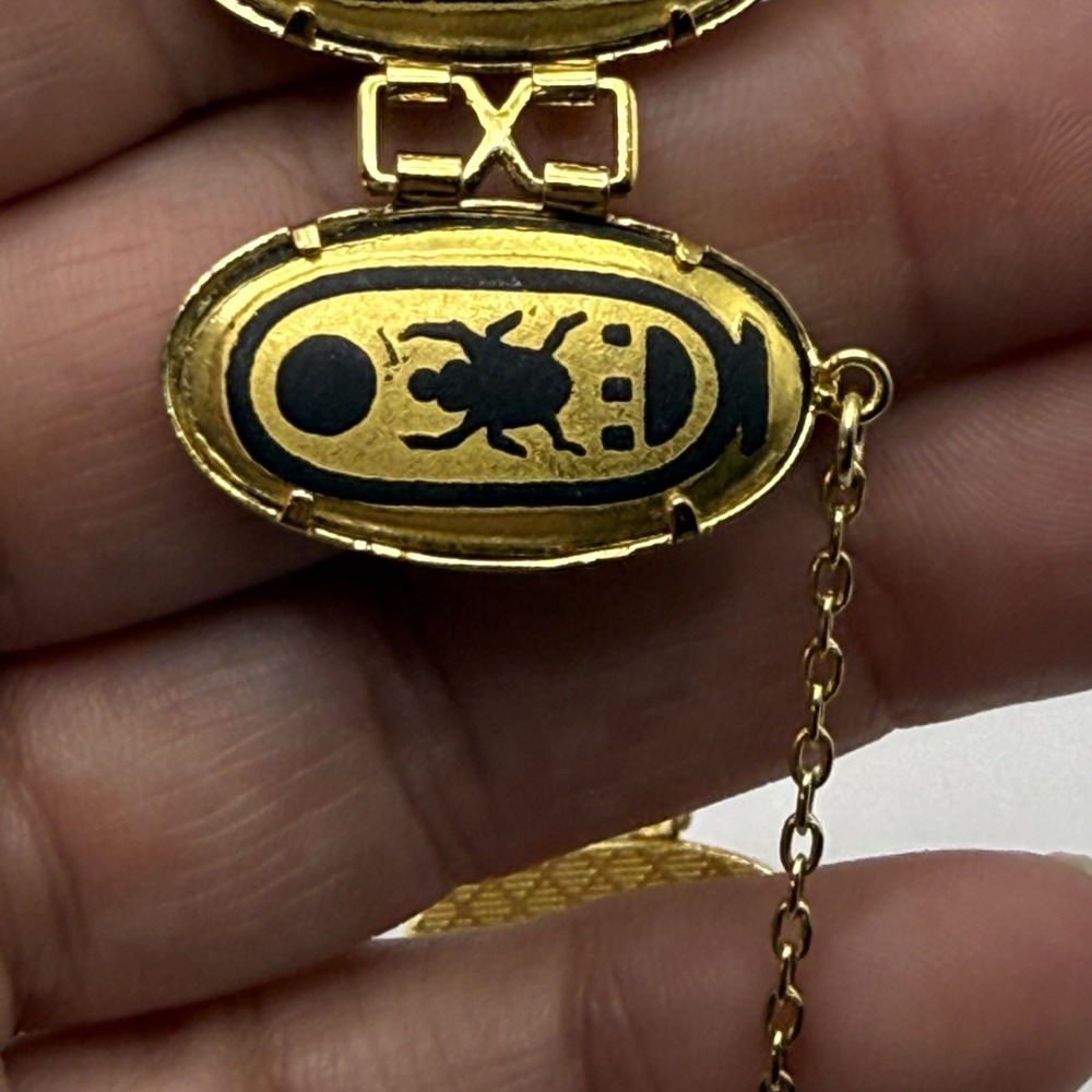IA Signed Panel Bracelet Egyptian Revival Scarab Beetle Black Gold Tone Safety - Picture 5 of 8